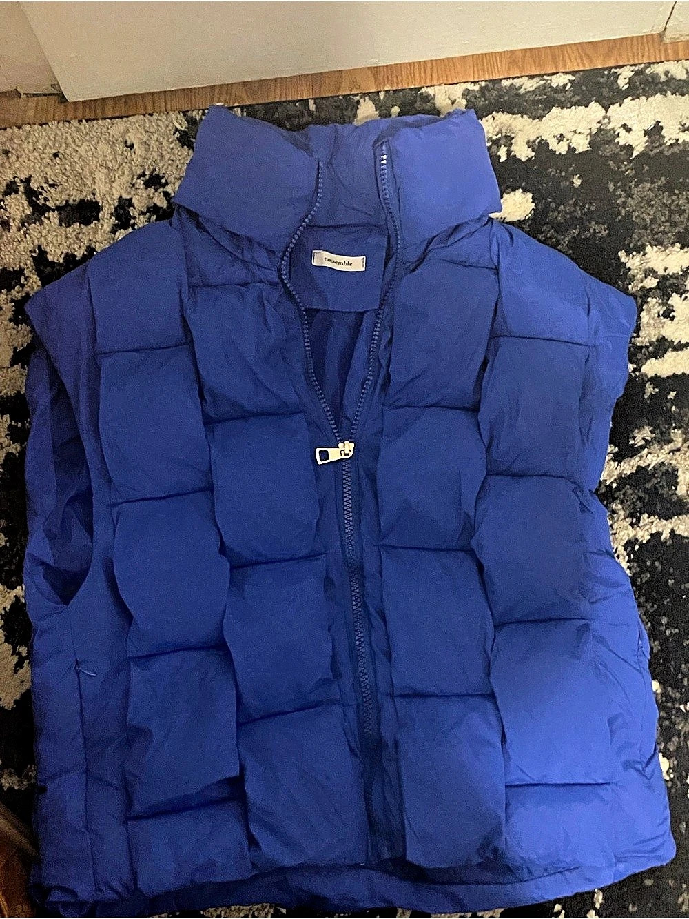 ensemble Blue Puffer Vest Like New